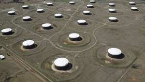 Oil prices head for weekly drop on global economic slowdown worries